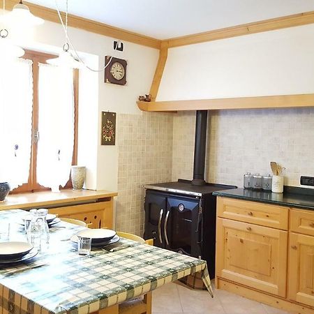 Casa Rossi Apartment Le Grazie  ภายนอก รูปภาพ