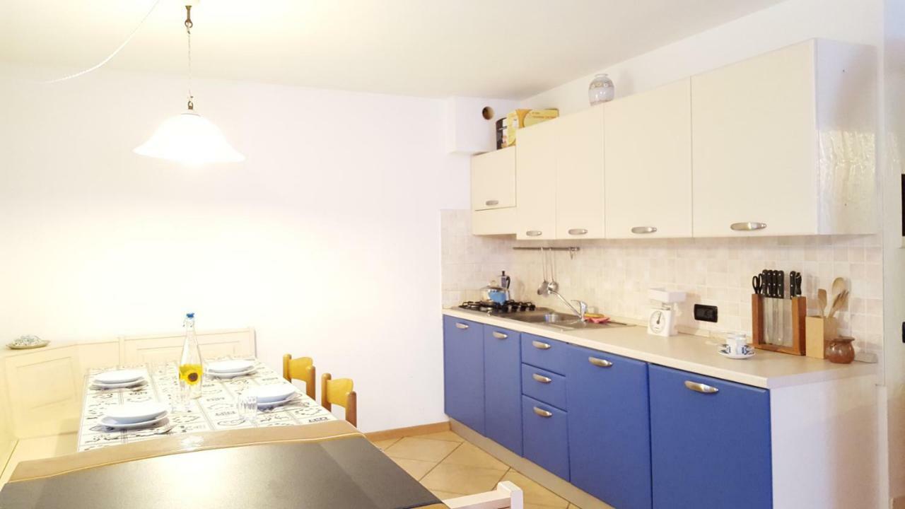 Casa Rossi Apartment Le Grazie  ภายนอก รูปภาพ