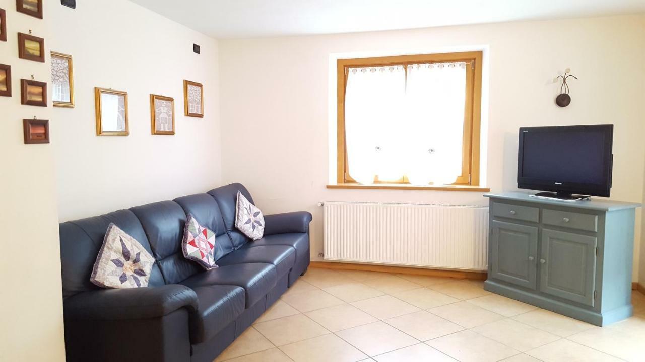 Casa Rossi Apartment Le Grazie  ภายนอก รูปภาพ