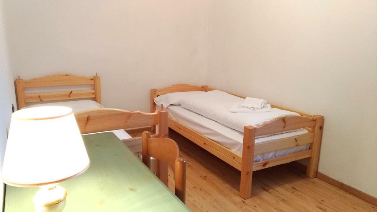 Casa Rossi Apartment Le Grazie  ภายนอก รูปภาพ