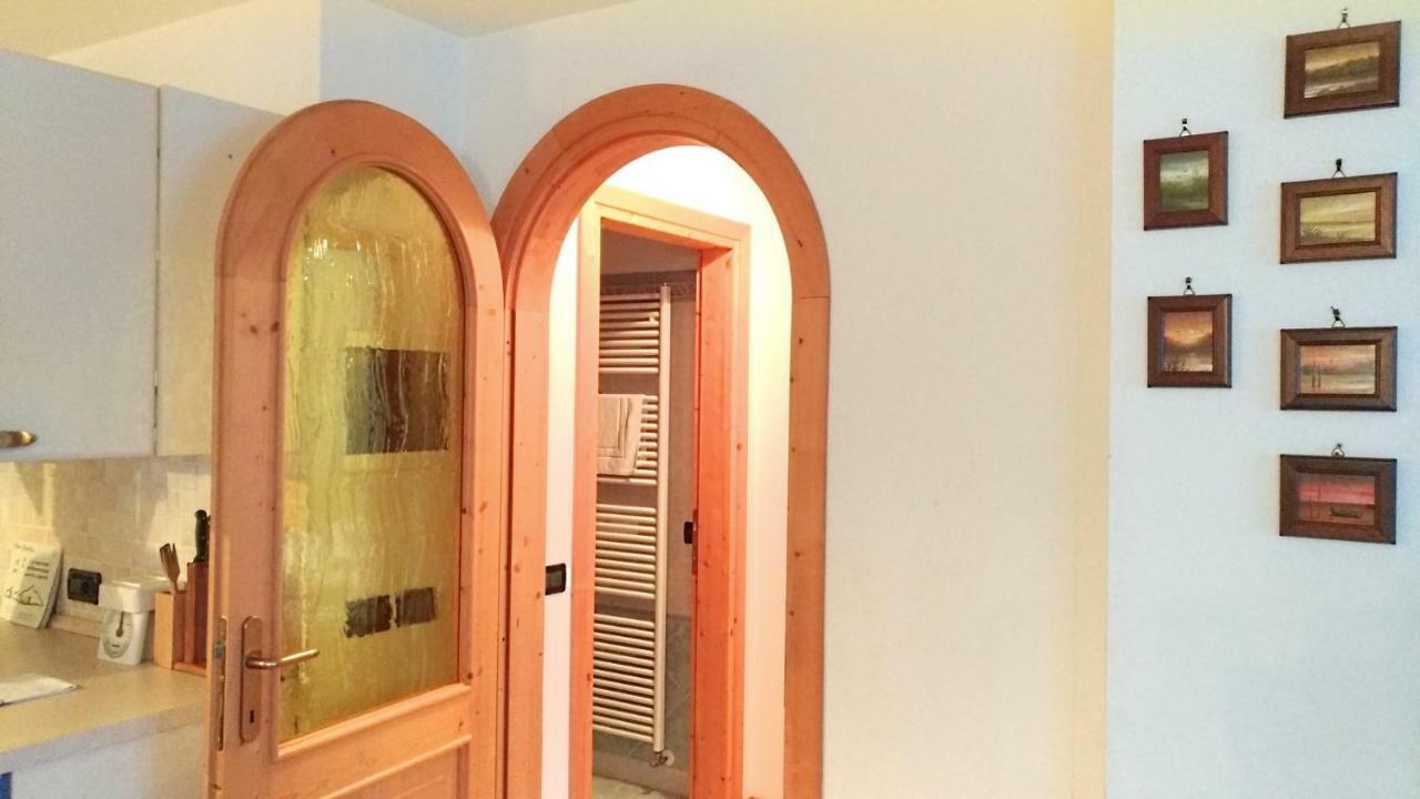 Casa Rossi Apartment Le Grazie  ภายนอก รูปภาพ