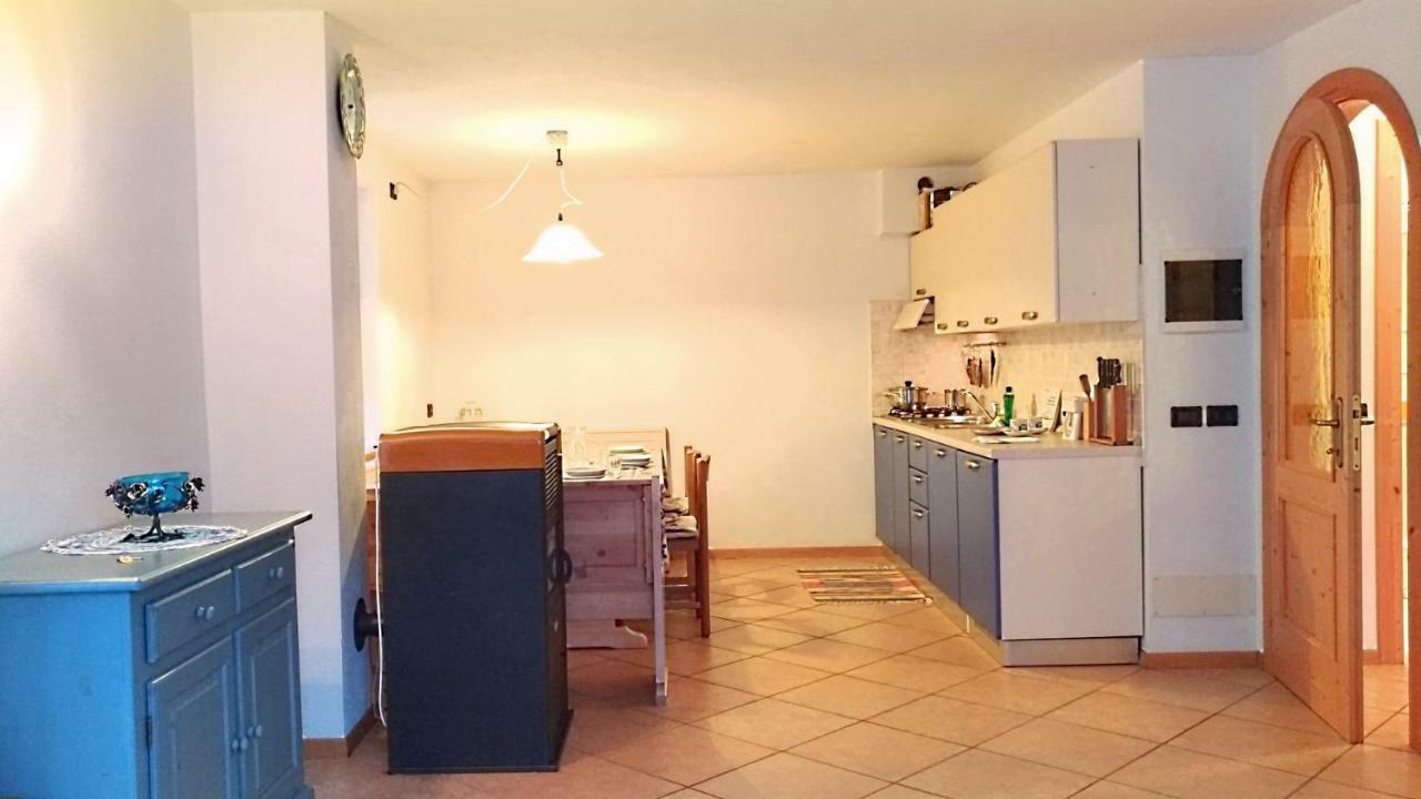 Casa Rossi Apartment Le Grazie  ภายนอก รูปภาพ