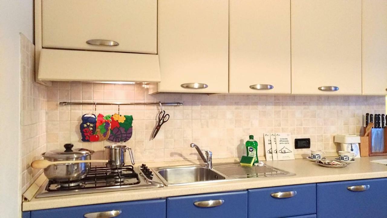 Casa Rossi Apartment Le Grazie  ภายนอก รูปภาพ