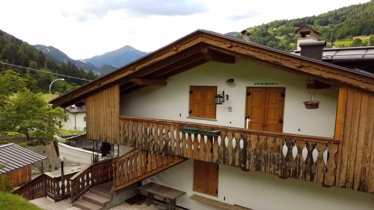 Casa Rossi Apartment Le Grazie  ภายนอก รูปภาพ